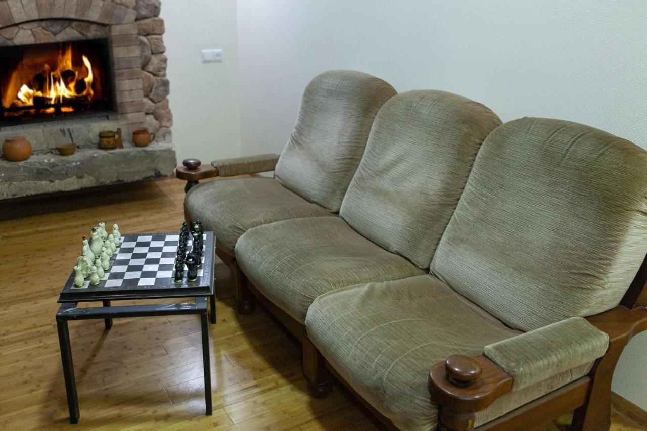 Twins Hotel Tbilisi Bagian luar foto