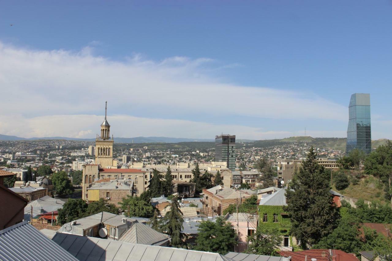 Twins Hotel Tbilisi Bagian luar foto
