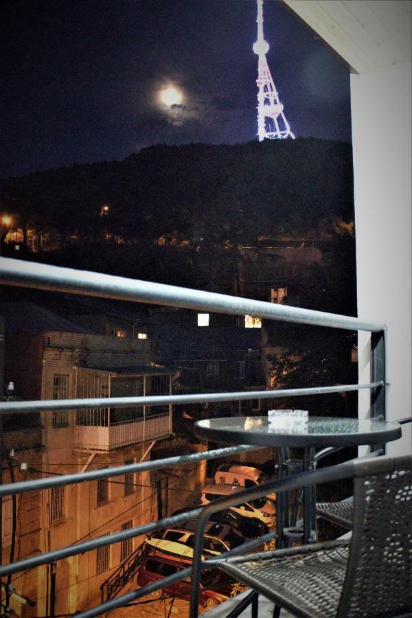 Twins Hotel Tbilisi Bagian luar foto